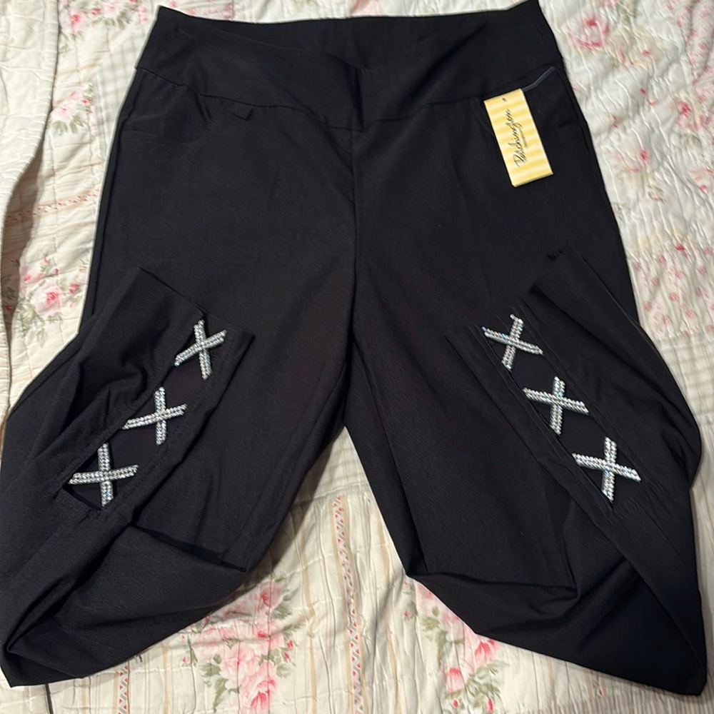 Patchington black rhinestone bottom detail beautiful pant. Front pockets
